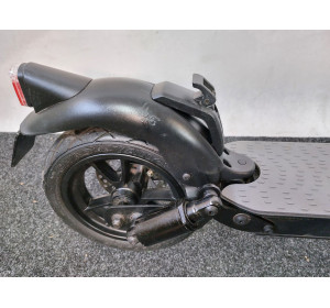 Hulajnoga Elektryczna Ducati Pro II Evo czarna 350W 20km/h 10"